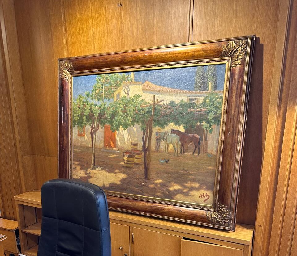 Η απάντηση του Λευτέρη Αυγενάκη για τον πίνακα στο γραφείο του στο Υπουργείο Αγροτικής Ανάπτυξης