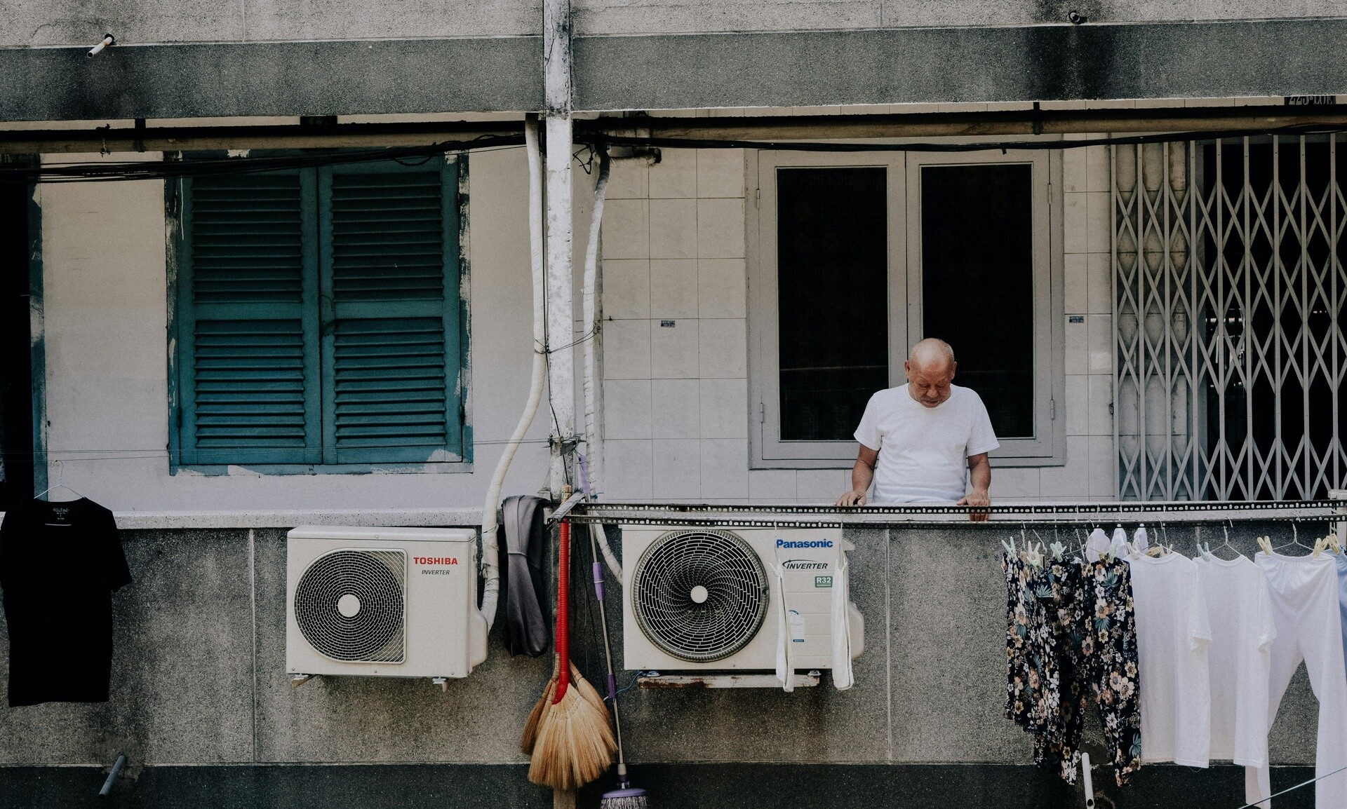 Καύσωνας: Δουλεύουν ασταμάτητα κλιματιστικά και ανεμιστήρες – Πώς θα «καίνε» λιγότερο ρεύμα