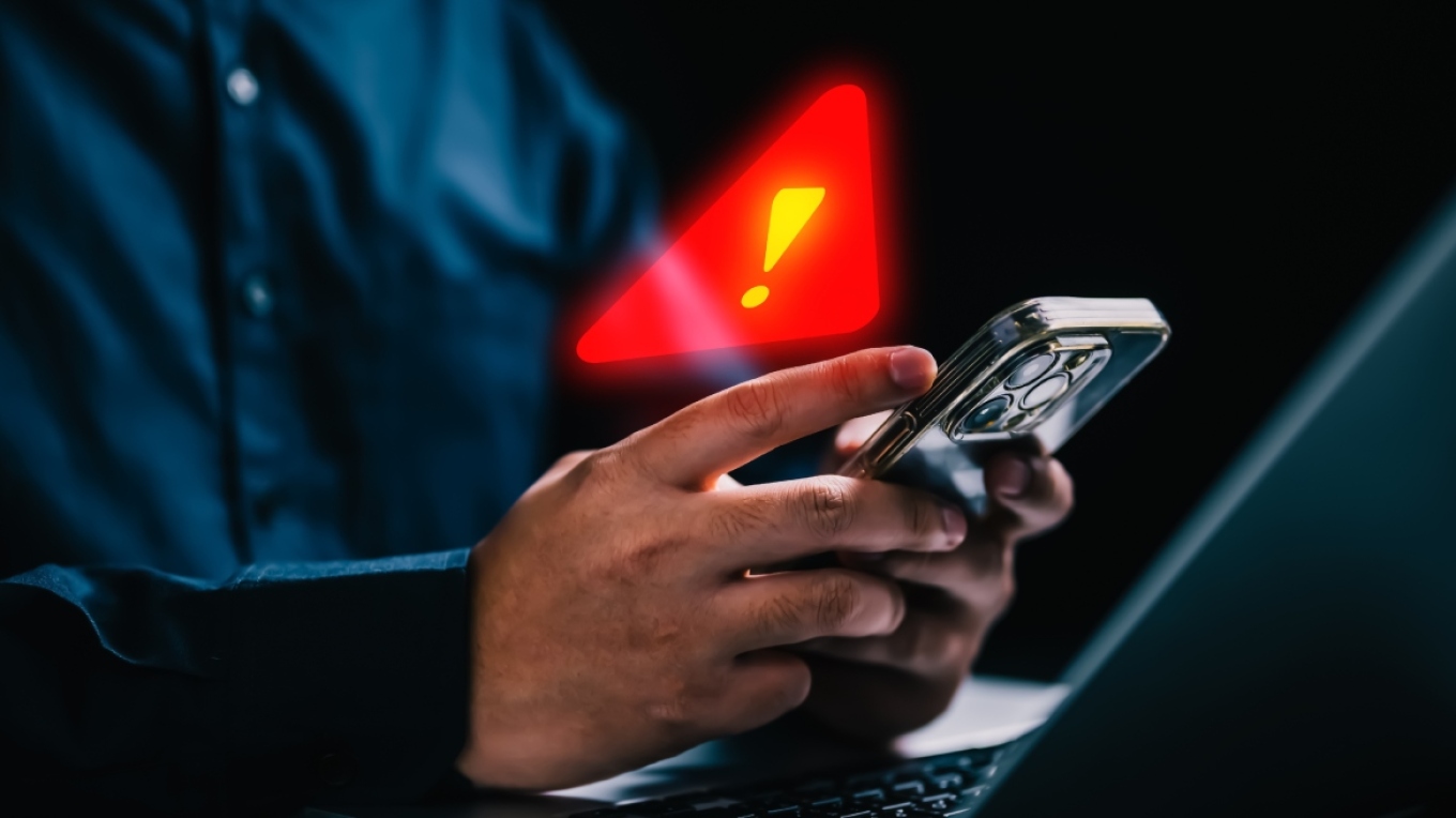 Εξαρθρώθηκε συμμορία που έκανε διαδικτυακές απάτες- Πάνω από 150.000 ευρώ η λεία της