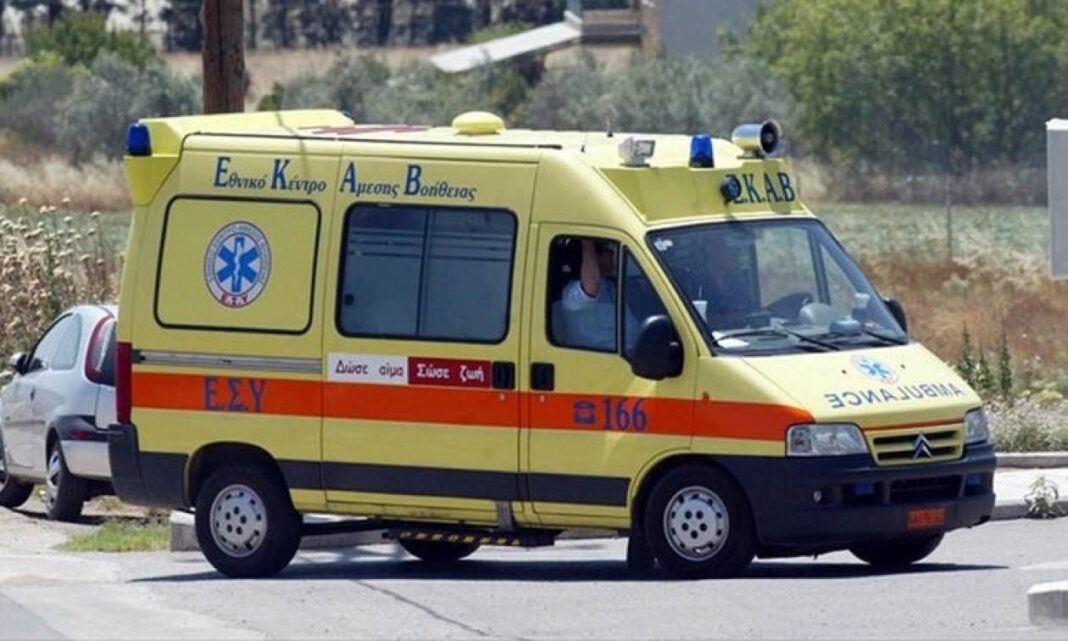 Άνδρας πέθανε από ανακοπή – Άργησε το ασθενοφόρο, λόγω του ατυχήματος στον Ισθμό