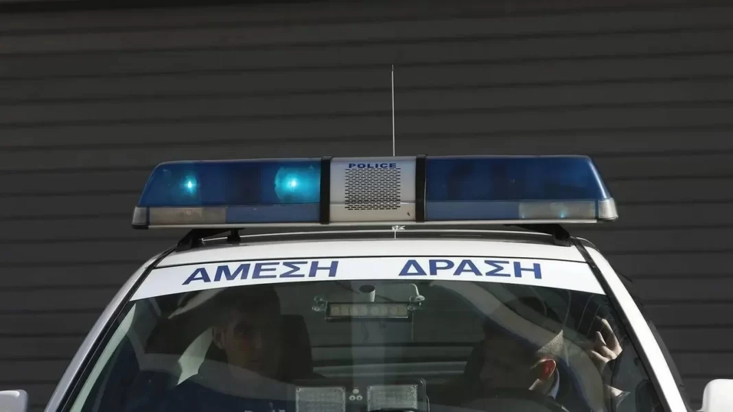 Συνελήφθη 56χρονη για απάτες και πλαστογραφία