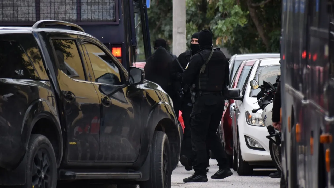 Δύο συλλήψεις για τρομοκρατικές επιθέσεις – Σε ποιες υποθέσεις εμπλέκονται
