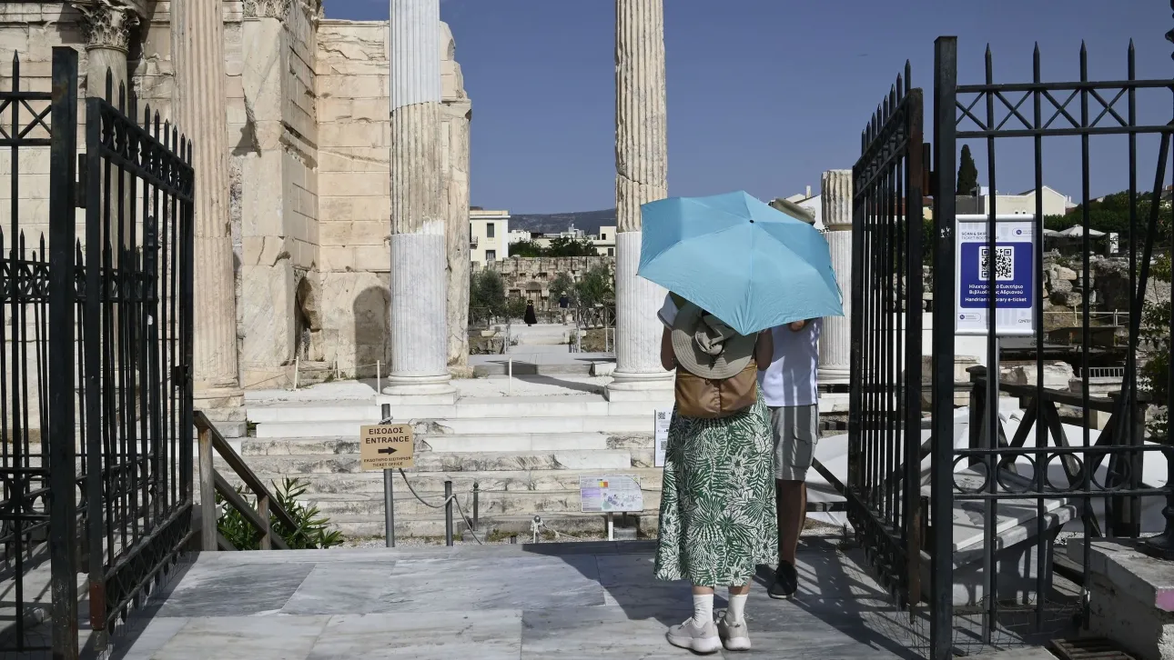 Έρχεται καυτή εβδομάδα: Στα ύψη ο υδράργυρος, λίβας και σκόνη από την Αφρική