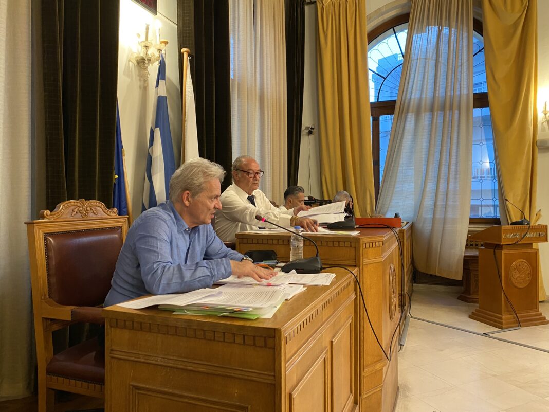 Εγκρίθηκαν από το Δημοτικό Συμβούλιο Ηρακλείου οι προσωρινές τροποποιήσεις στις ώρες των δρομολογίων των mini bus