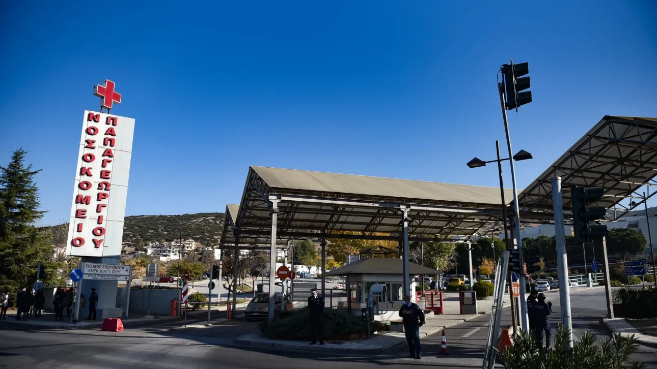 Στο νοσοκομείο ηλικιωμένη που παρασύρθηκε από Ι.Χ