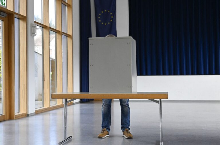 Exit poll – Γερμανία: Οι Συντηρητικοί προηγούνται – Ακολουθεί η ακροδεξιά