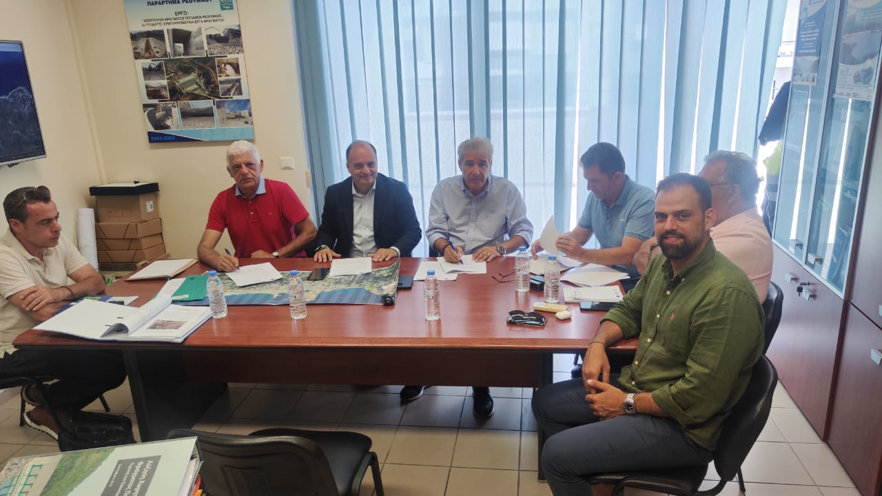 Υπεγράφησαν οι συμβάσεις για δύο σημαντικά συγκοινωνιακά έργα