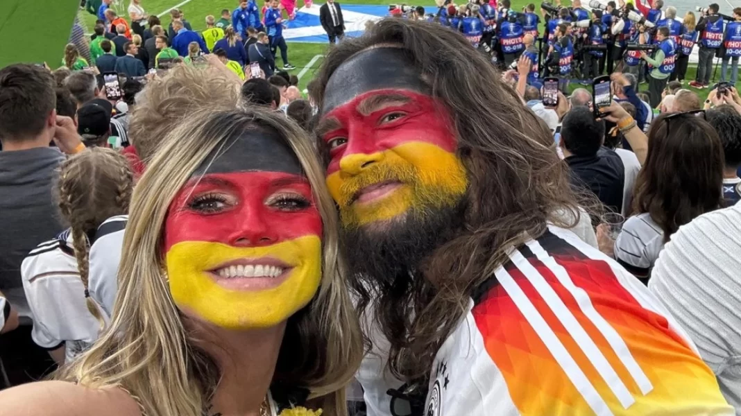 Xάιντι Κλουμ: H selfie με τον σύζυγό της από την έναρξη του Euro 2024