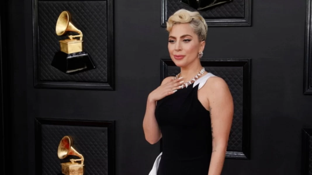 Lady Gaga: Είναι έγκυος η τραγουδίστρια; Τι απάντησε η ίδια μέσω TikTok για τις φήμες που «φούντωσαν»