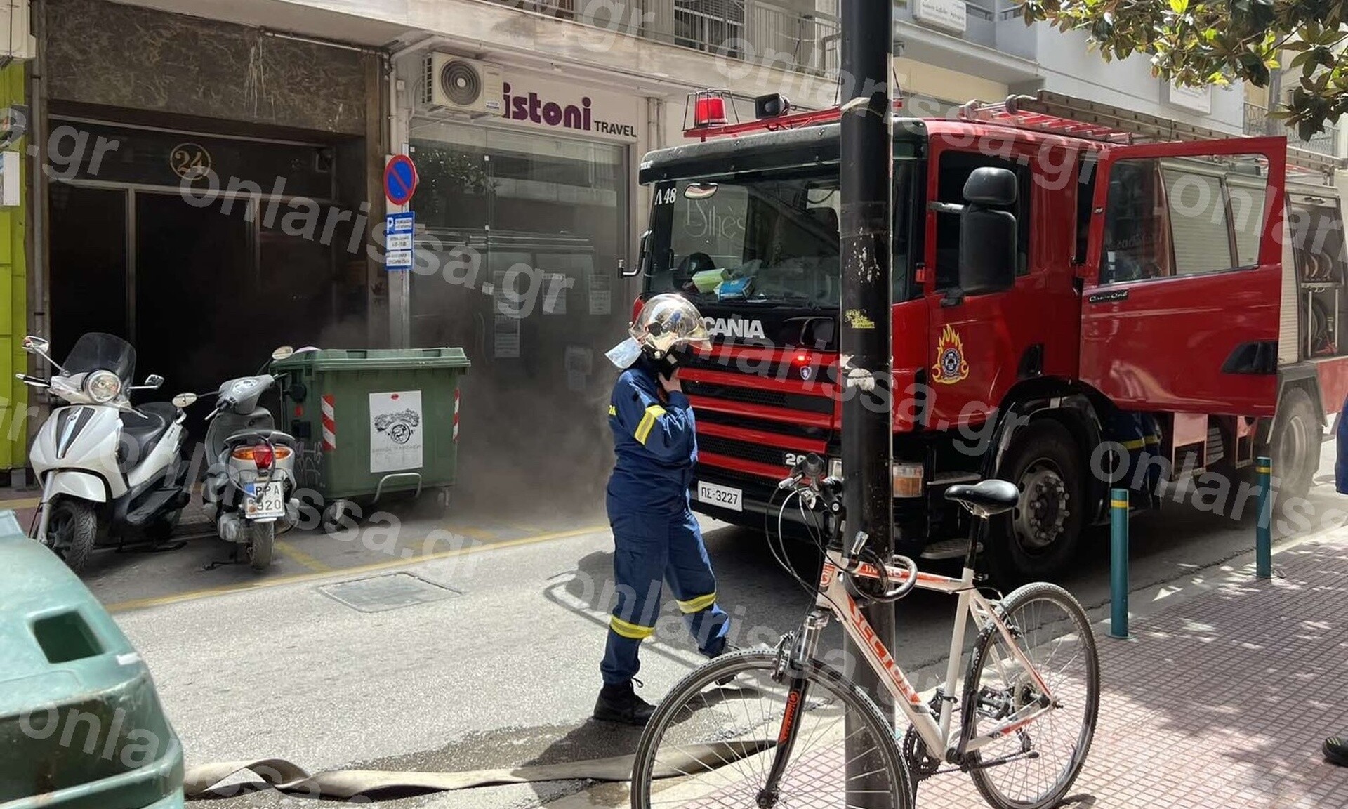 Συναγερμός για φωτιά σε διαμέρισμα – Γυναίκα απεγκλωβίστηκε από μπαλκόνι