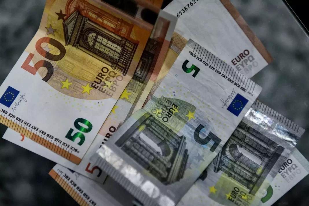 Έρχεται επίδομα μητρότητας για μισθωτές δημοσιογράφους, τέως ΔΕΚΟ και τράπεζες – Δηλώσεις Μηλαπίδη