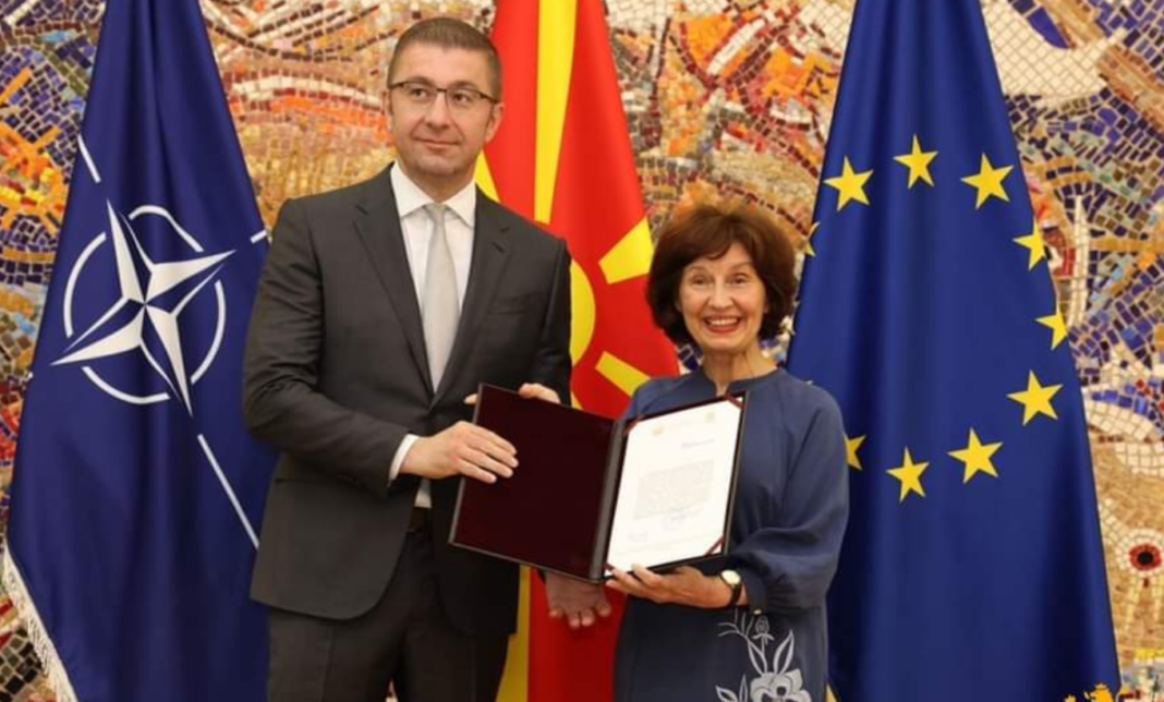 Προκλητικός και μετά την εντολή σχηματισμού κυβέρνησης ο Μίτσκοσκι - Επιμένει στον όρο «Μακεδονία»