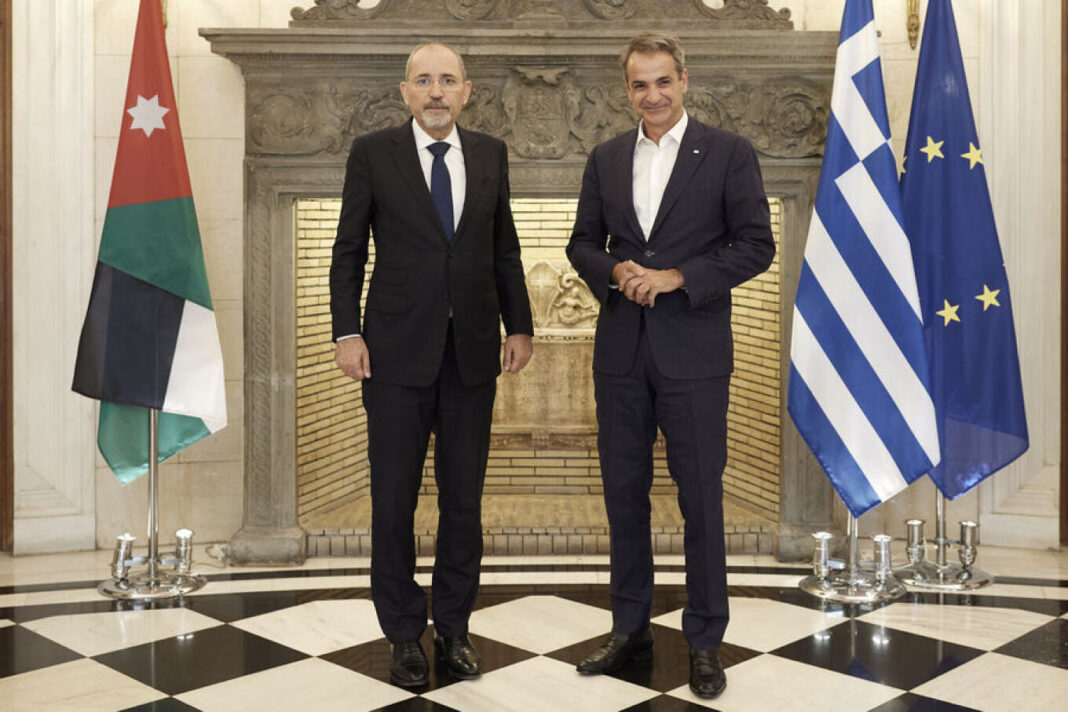 Μητσοτάκης: Συναντήθηκε με τον αναπληρωτή πρωθυπουργό της Ιορδανίας