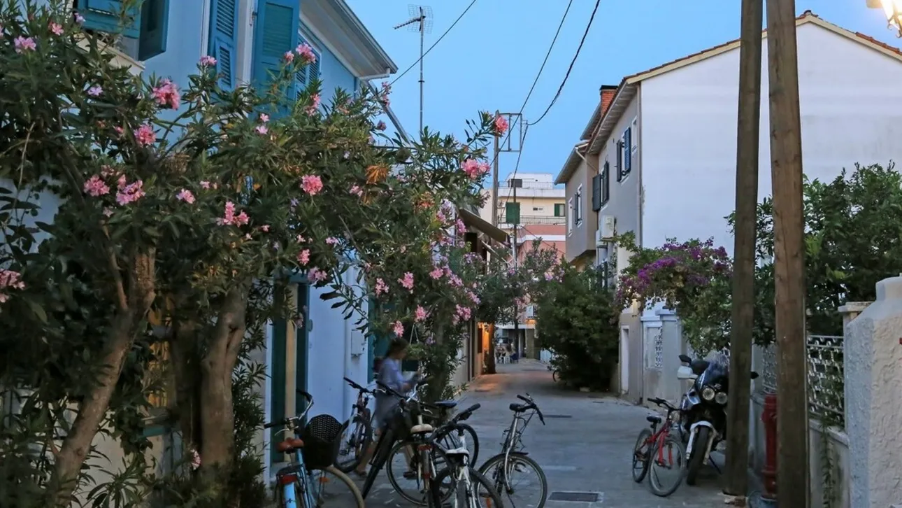 Ακίνητα: Πληρότητες έως και πάνω από 90% σε δημοφιλή νησιά για το τριήμερο του Αγίου Πνεύματος