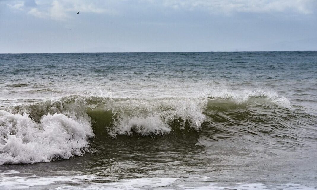 Τελευταίο μπάνιο για 61χρονο - Έχασε τις αισθήσεις του μόλις βγήκε από τη θάλασσα
