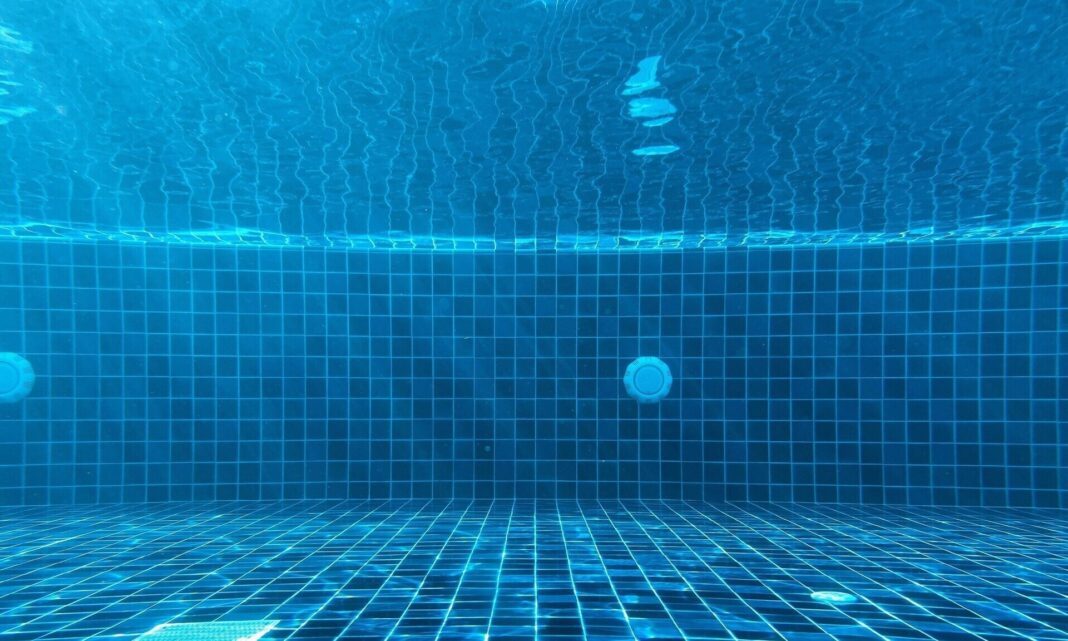 Τουρίστρια έχασε τη ζωή της σε πισίνα ξενοδοχείου – Δύο συλλήψεις