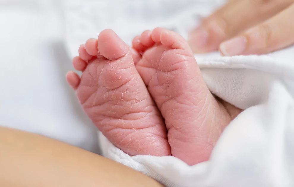 Έχασε τη μάχη το 22 μηνών αγοράκι που υπέστη ηλεκτροπληξία στο σπίτι του
