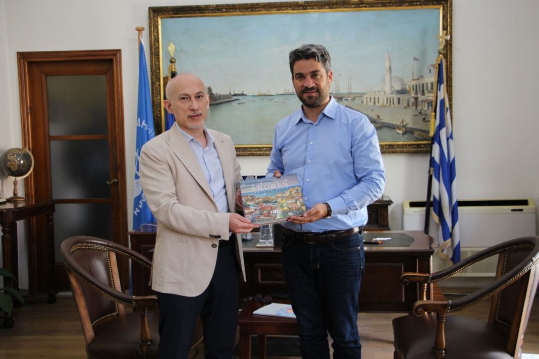 Συνάντηση Δημάρχου Χανίων, Π. Σημανδηράκη, με τον Πρόξενο της Γεωργίας, Γκ. Τζαπαρίντζε