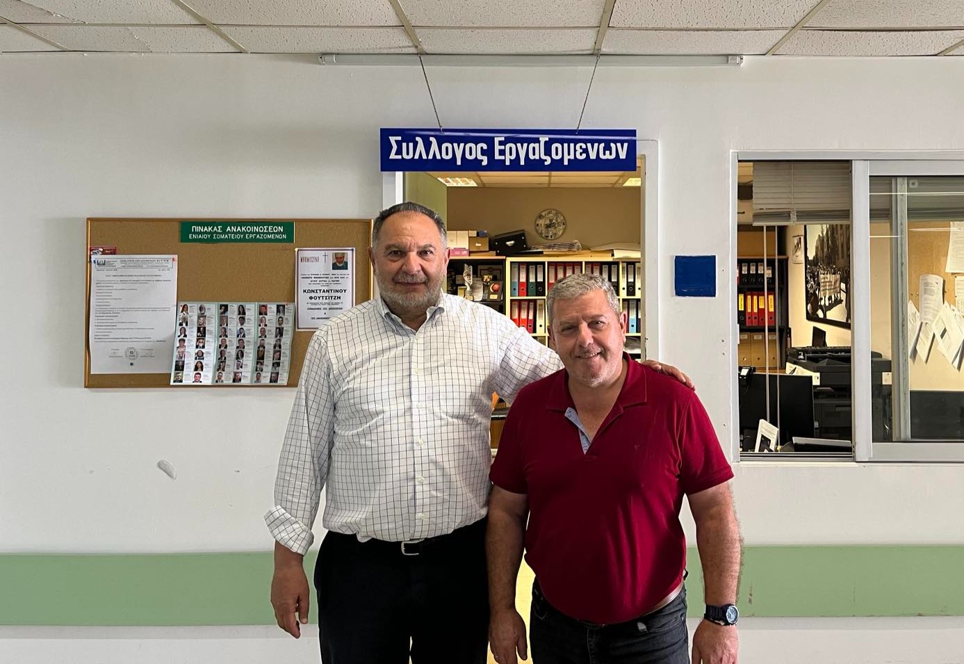 Κουράκης από το ΠΑΓΝΗ: "Το ΠΑΣΟΚ πίστεψε και δημιούργησε το ΕΣΥ, το ΠΑΣΟΚ μπορεί να το αναγεννήσει" - Συνάντηση με εργαζόμενους της υγείας