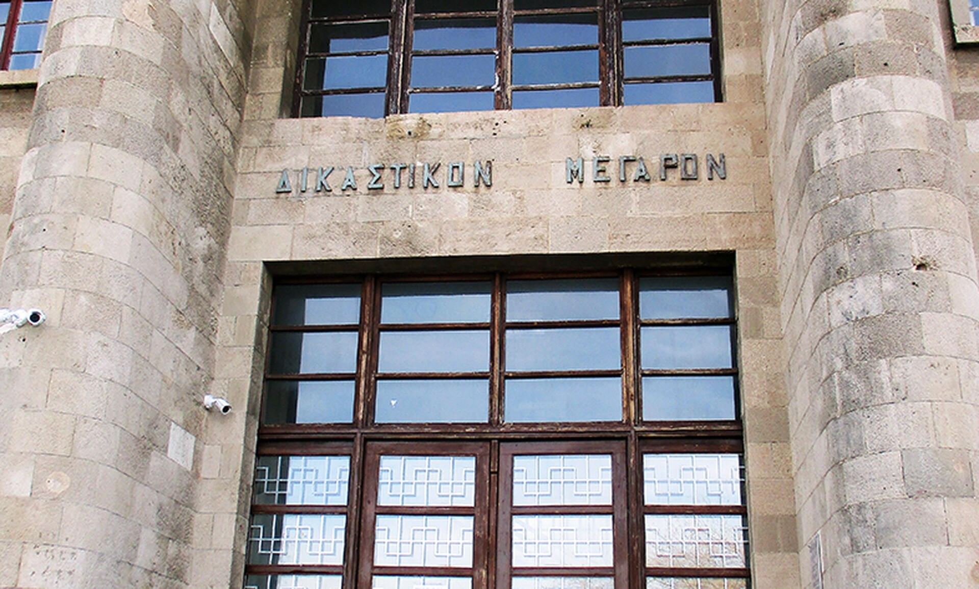 Αθώος ο Νορβηγός που αναζητούσε νεαρά κορίτσια μέσω αγγελίας έξω από σχολείο