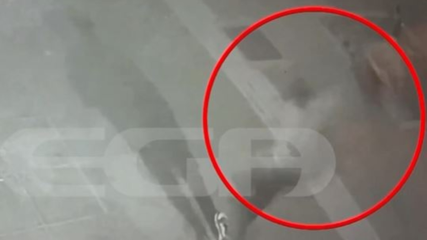 Βίντεο από την επίθεση στην 33χρονη Ρωσίδα - Την ακολούθησε και προσπάθησε να τη βιάσει στην πολυκατοικία της