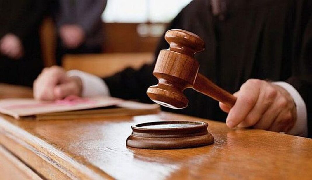Ποινική δίωξη κατά της ψυχολόγου της ΕΛ.ΑΣ. για τις γνωματεύσεις - «Ηθική αυτουργία» και για μητέρες