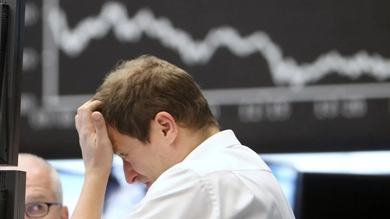 H πολιτική αβεβαιότητα στην Γαλλία βυθίζει τις ευρωπαϊκές αγορές