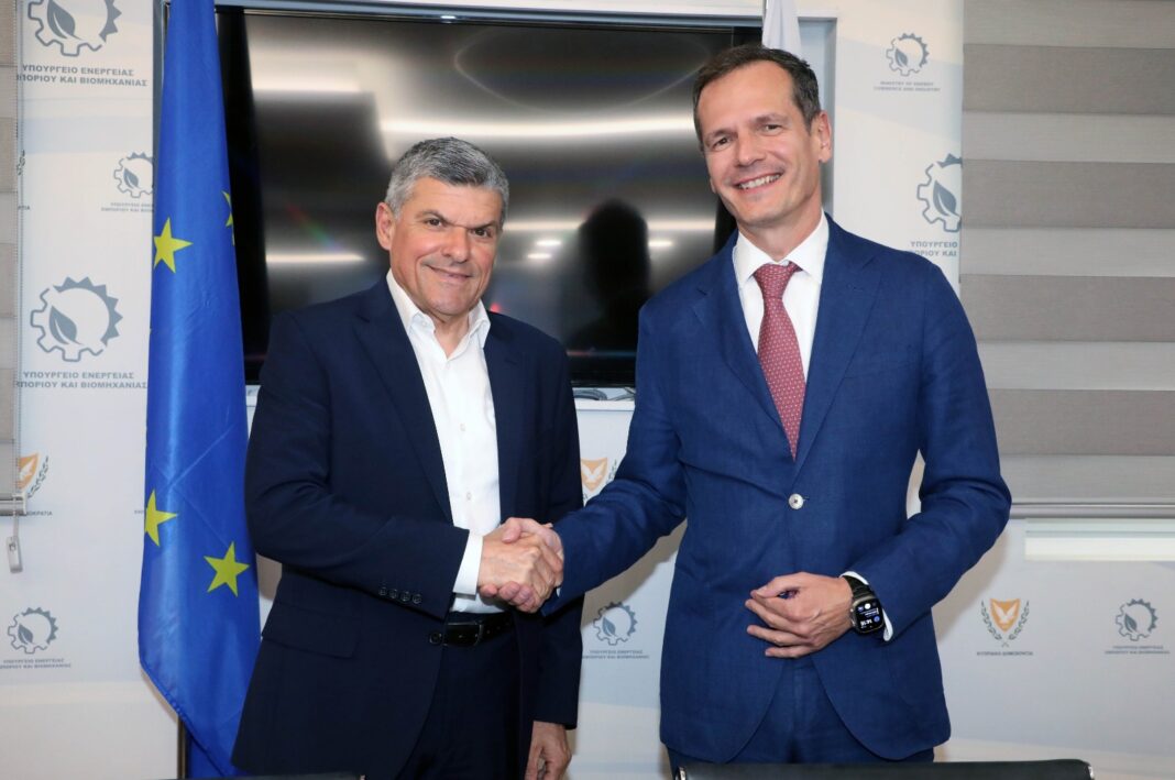 Εξοικονόμηση 30% στους λογαριασμούς ρεύματος για τους Κύπριους καταναλωτές από τη διασύνδεση Ελλάδας - Κύπρου