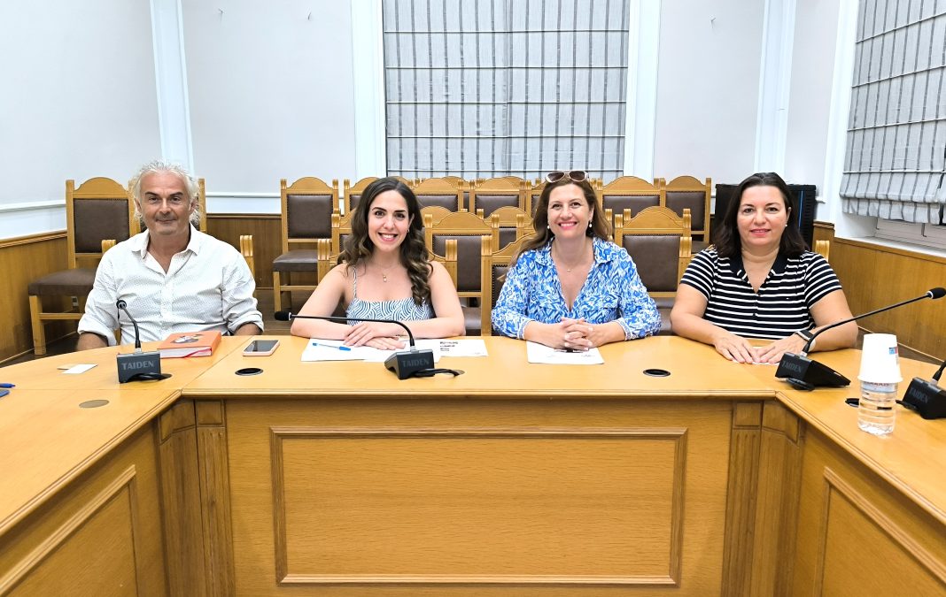 Σύσκεψη στη Περιφέρεια για την επιχειρηματικότητα με εκπροσώπους του Αναπτυξιακού Συλλόγου Γυναικών Επιχειρηματιών Κρήτης