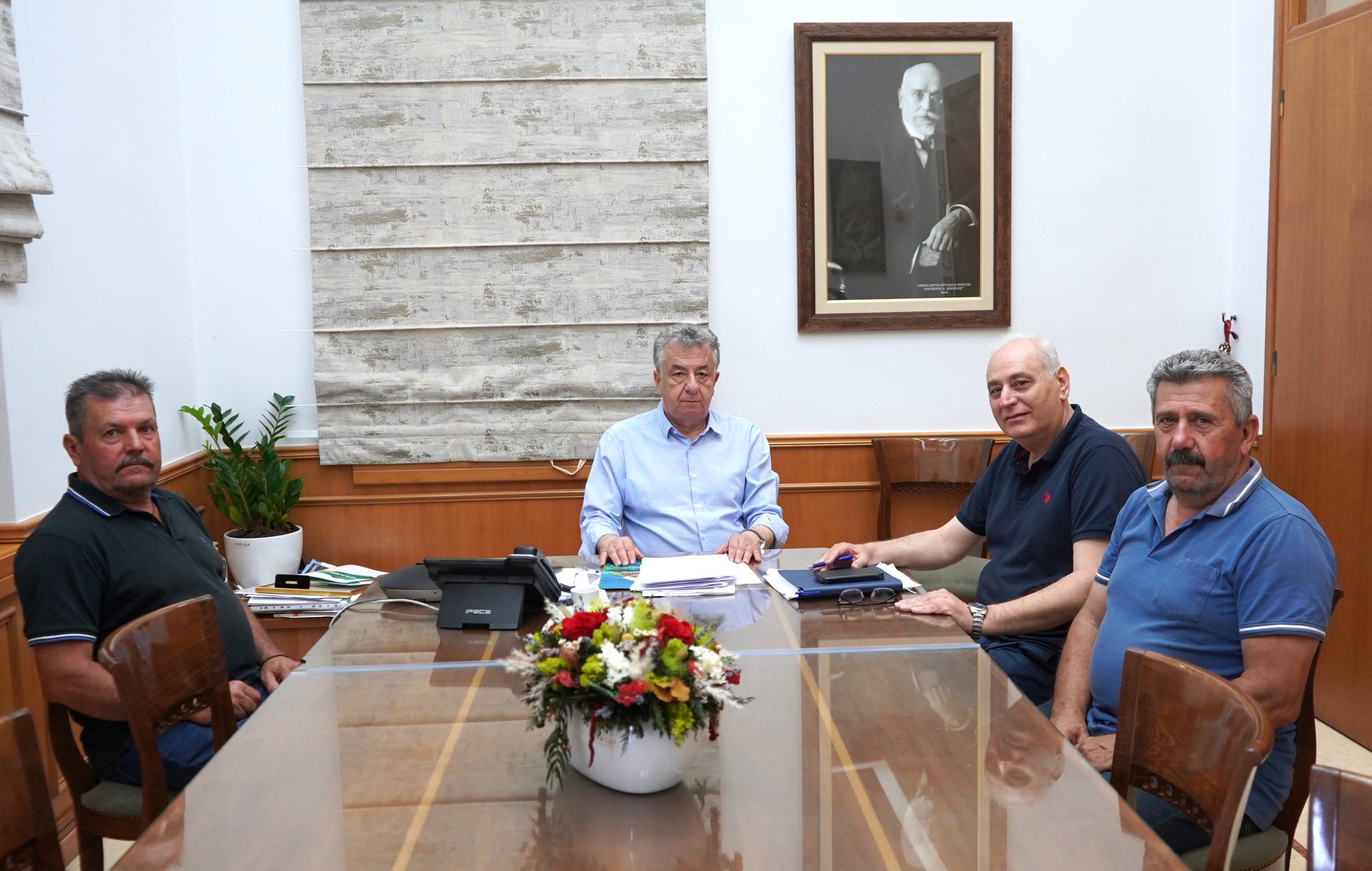 Συνάντηση Περιφερειάρχη Κρήτης με τον Δήμαρχο Βιάννου