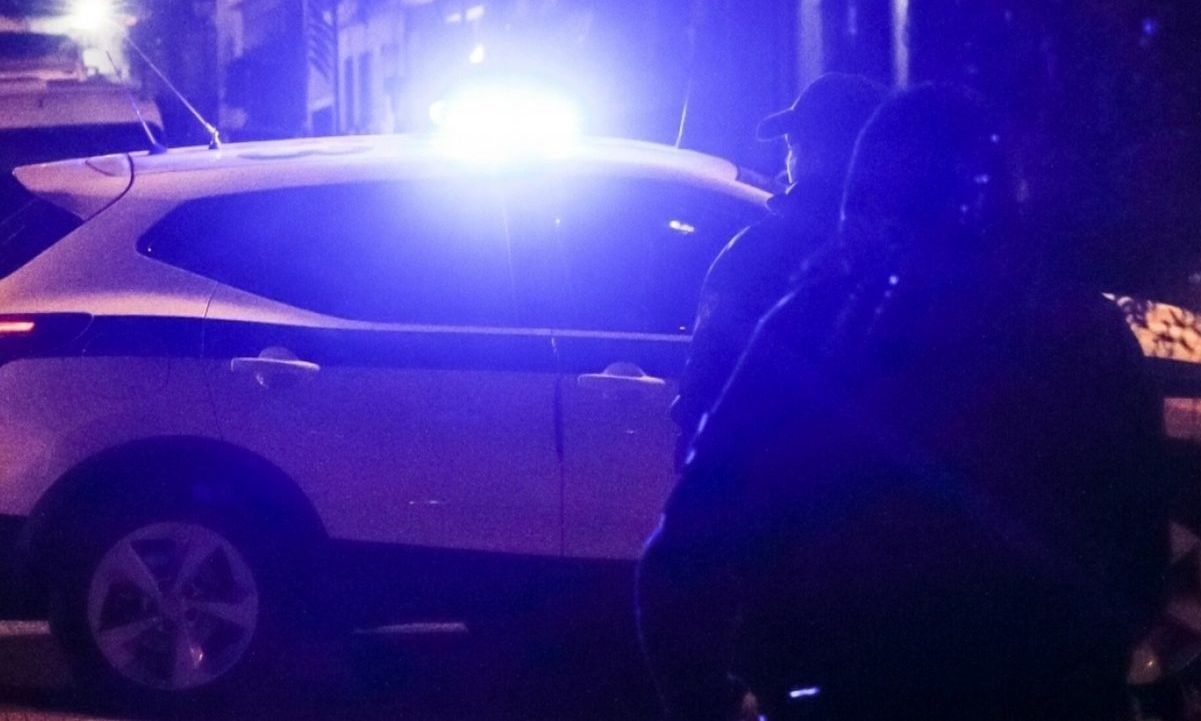 Χτύπησε με σιδερολοστό τον συγκάτοικό του επειδή τον ενοχλούσε η μουσική