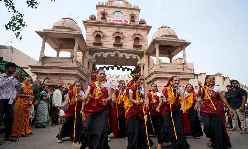 Θρήνος στην Ινδία: Τουλάχιστον 27 άνθρωποι ποδοπατήθηκαν μέχρι θανάτου σε θρησκευτική εκδήλωση
