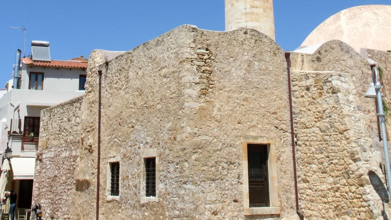 Την απαγόρευση δραστηριοτήτων του μειονοτικού κόμματος ΚΙΕΦ στη Θράκη ζητούν καθηγητές