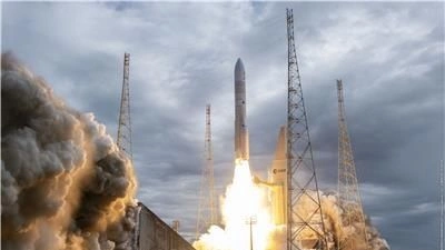 Η Ευρώπη «επέστρεψε» στο διάστημα – Η στιγμή της εκτόξευσης του πυραύλου Ariane 6