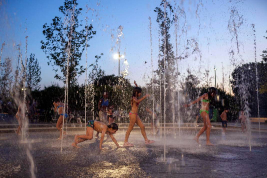 Επικαιροποίηση έκτακτου δελτίου επιδείνωσης καιρού – «Ανάσες» δροσιάς από την Τρίτη