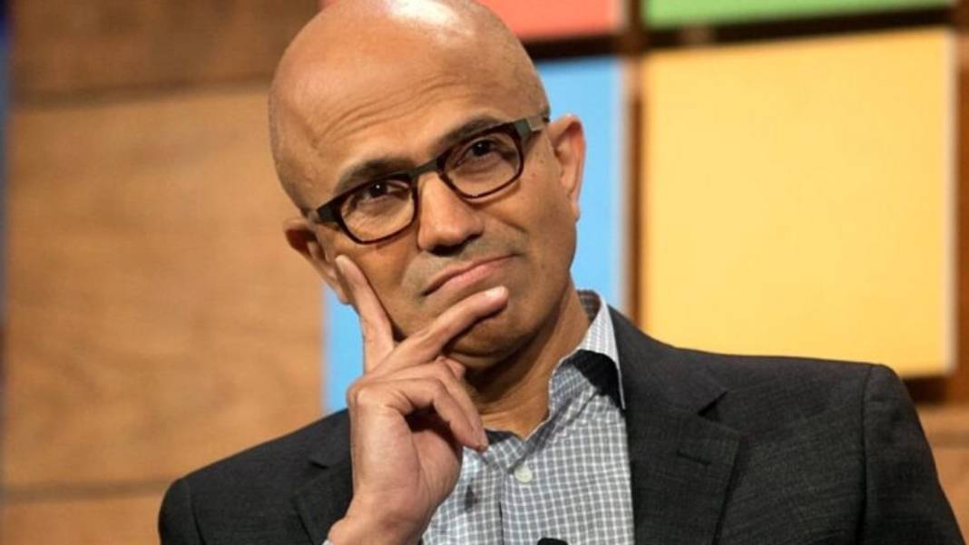 Η πρώτη δήλωση του CEO της Microsoft: Παρέχουμε στους πελάτες τεχνική καθοδήγηση για να επαναφέρουν τα συστήματά τους