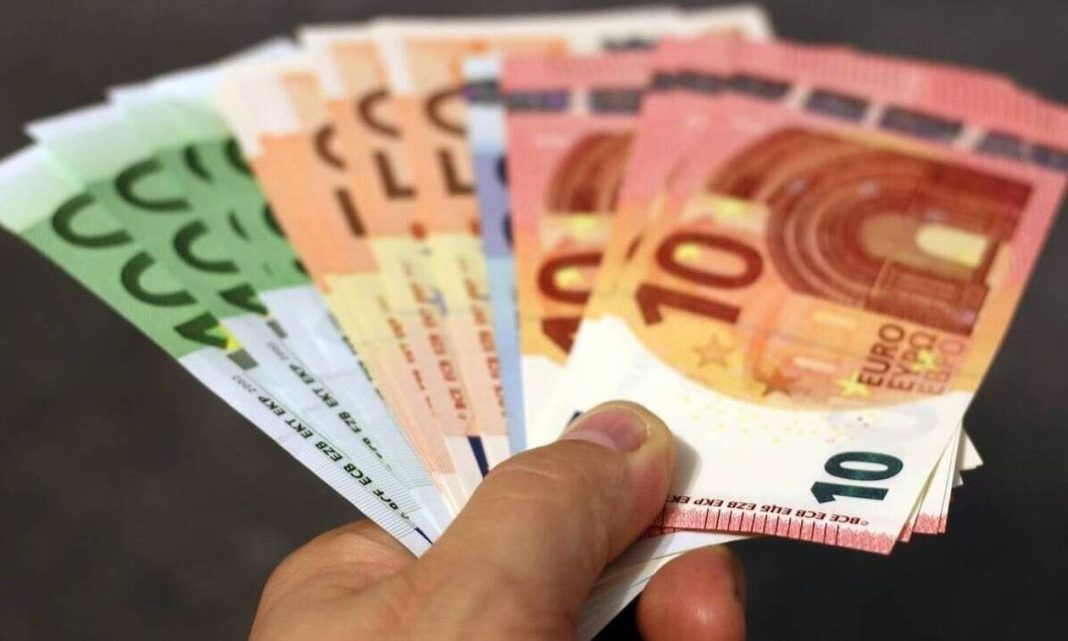 e-ΕΦΚΑ – ΔΥΠΑ: Οι καταβολές έως τις 19 Ιουλίου - Ποιοι πάνε ταμείο