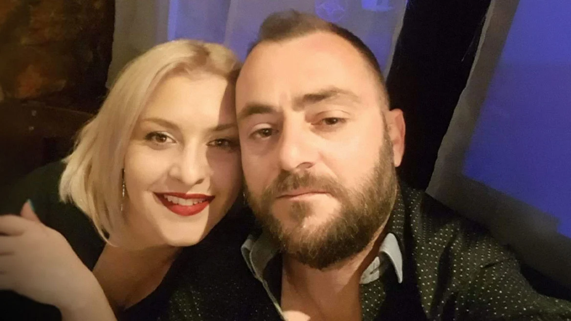 Γυναικοκτονία στην Αμφιλοχία: Ο 43χρονος πήρε πίσω την καραμπίνα όταν αθωώθηκε για ενδοοικογενειακή βία τον Μάιο