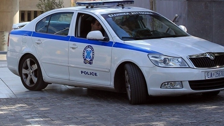 Σύλληψη δύο ανδρών για ναρκωτικά και όπλα