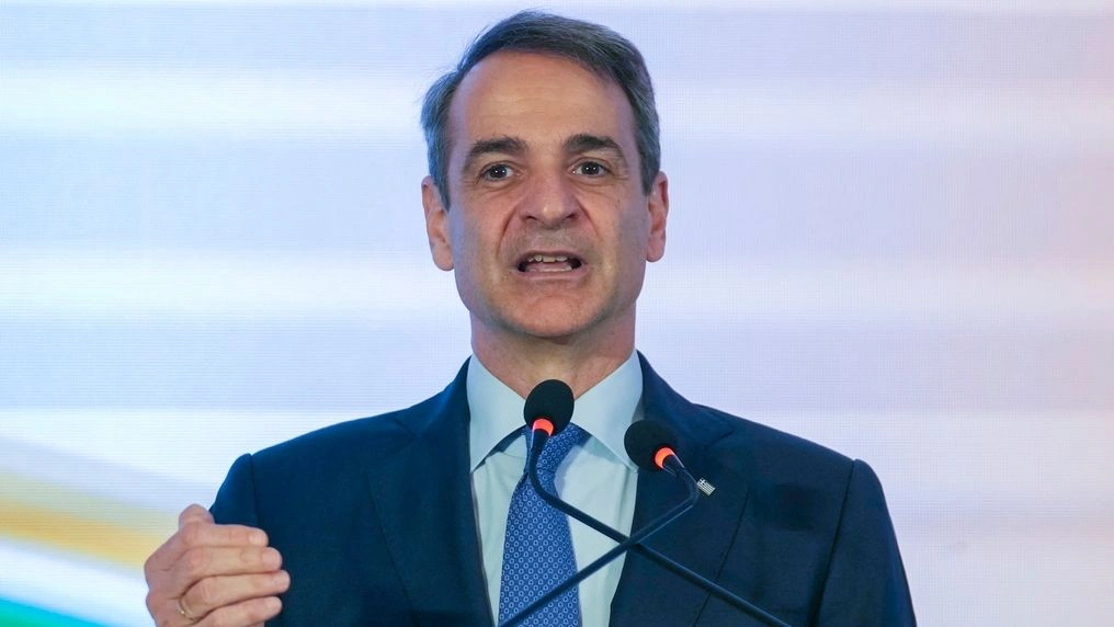 Στη Βρετανία ο Μητσοτάκης – Ενέργεια, διασυνδεσιμότητα και μετανάστευση στο επίκεντρο