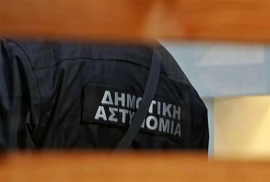 Κύκλωμα εκβιαστών: Τι θα υποστηρίξει στον ανακριτή η φερόμενη αρχηγός, Νάνσυ