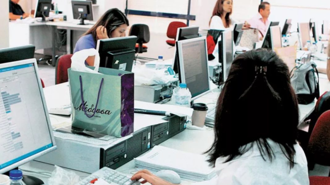 Καύσωνας: Έως και την Παρασκευή τηλεργασία στο Δημόσιο – Αναλυτικά όσα θα ισχύσουν