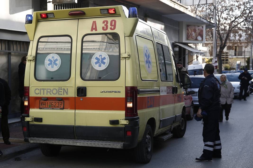 Ένας νεκρός και δύο τραυματίες έπειτα από τροχαίο με φορτηγά