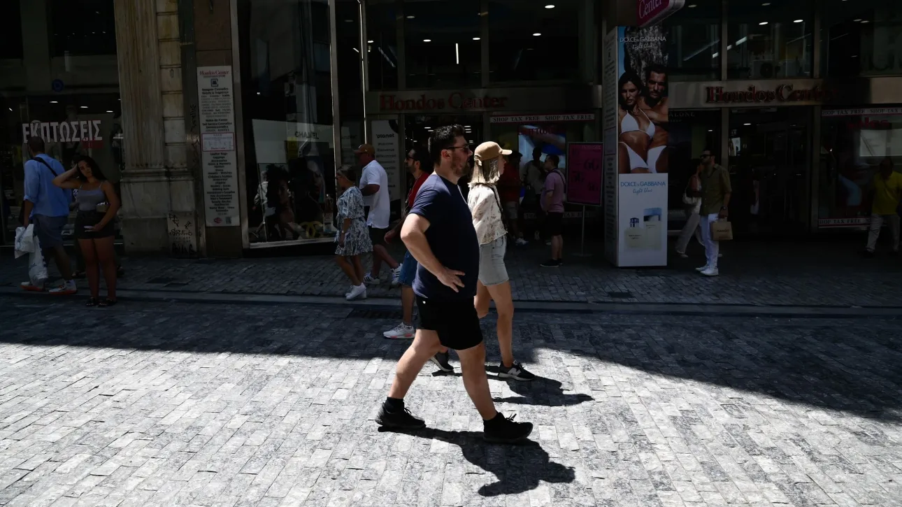 Θερινές εκπτώσεις: Συγκρατημένα αισιόδοξοι οι έμποροι – Οι τρεις λόγοι