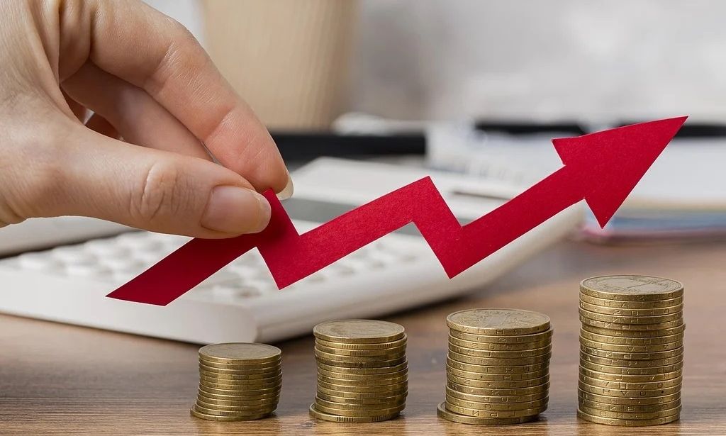 Κομισιόν: Ανοίγει ο δρόμος για μέτρα στήριξης καταναλωτών