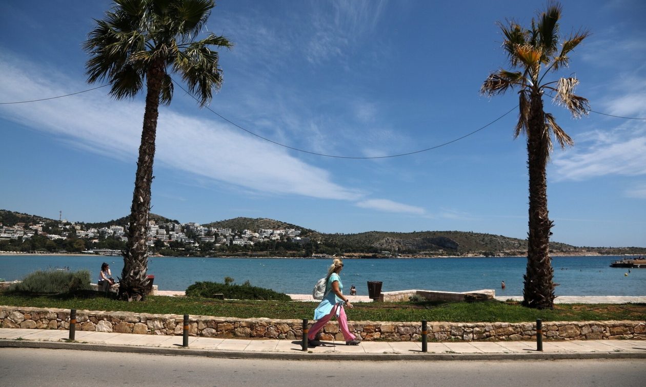 «Φούρνος» η χώρα για όλο τον Ιούλιο - Καύσωνας διαρκείας κρατά τον υδράργυρο πάνω από 38 βαθμούς