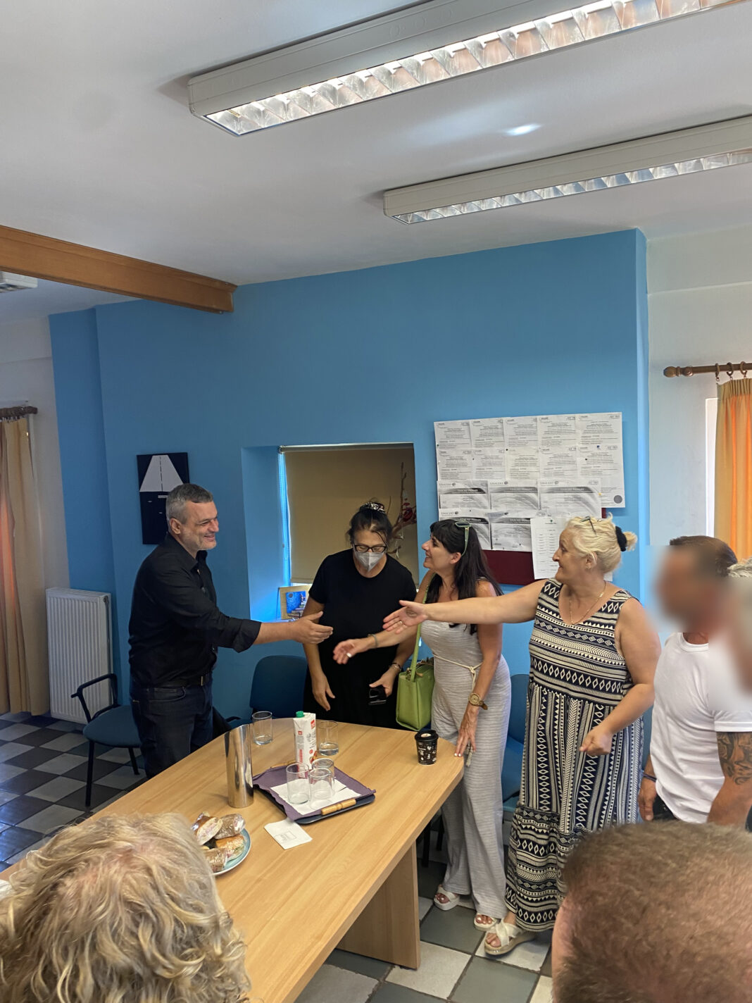 Στο πλευρό του ΚΕΘΕΑ Αριάδνη ο Χάρη Μαμουλάκη