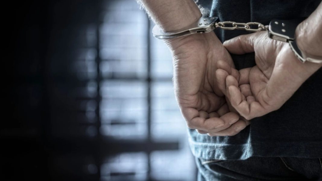 paidiki-pornografia 31χρονος άνδρας συνελήφθη για παιδική πορνογραφία