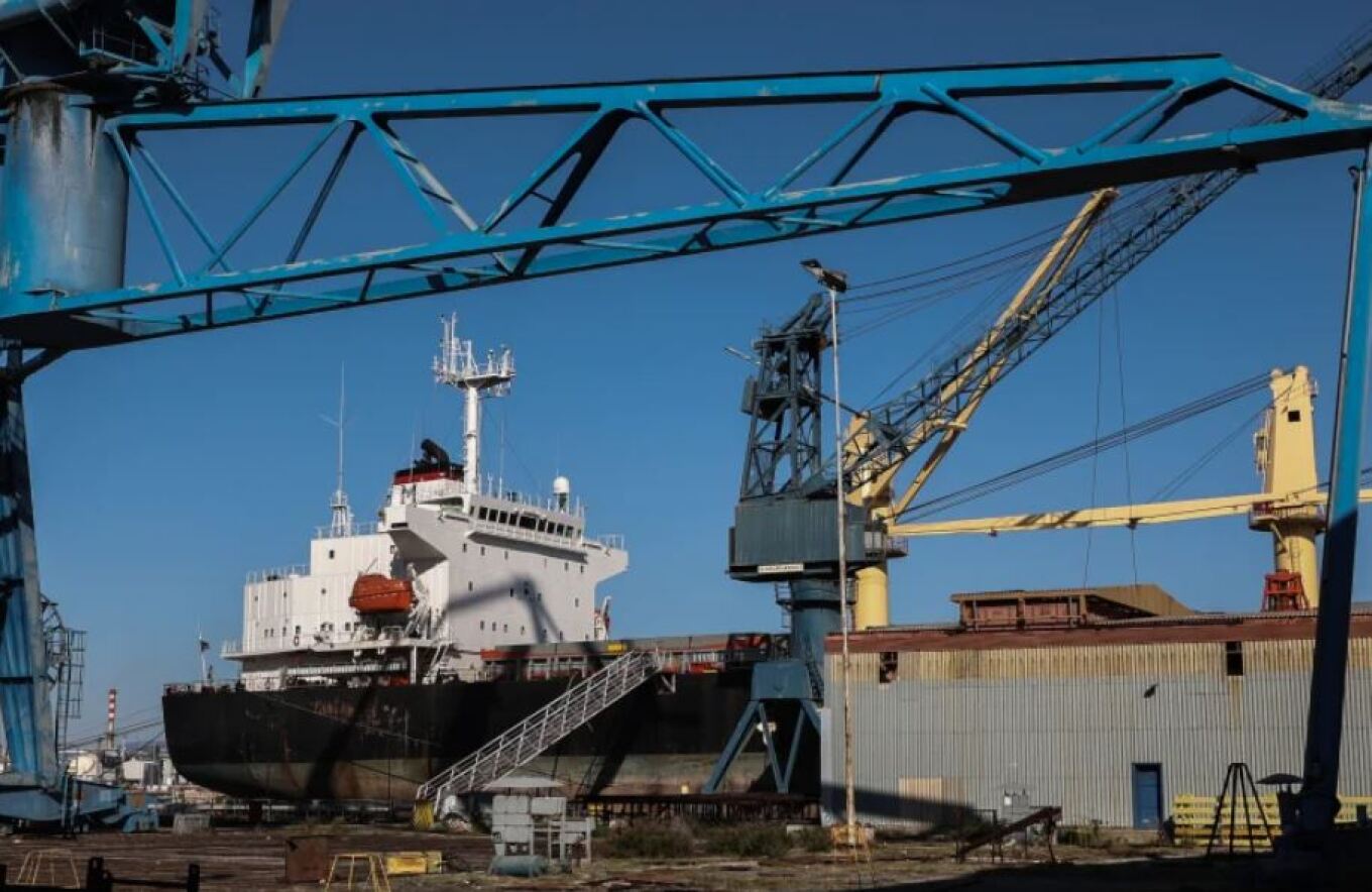 Tραυματισμός τριών ατόμων κατά τη διάρκεια ναυπηγοεπισκευαστικών εργασιών