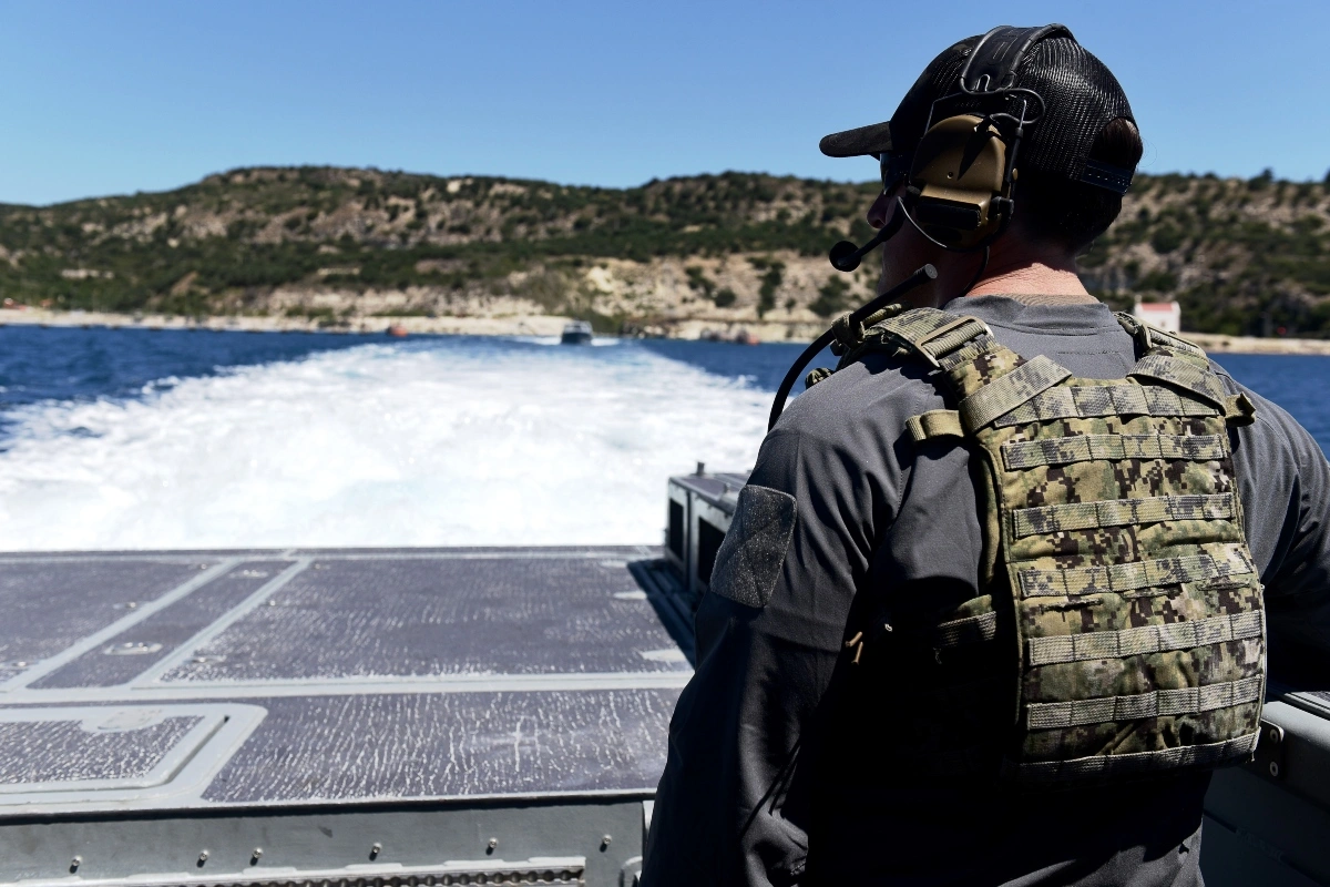 Συναγερμός στη Σούδα: Φόβοι για τρομοκρατικό χτύπημα στη βάση – Αυξήθηκαν τα μέτρα ασφαλείας